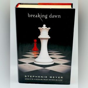 'Breaking Dawn' Stephanie Meyer Book. Volume 4 'The Twilight' Saga. Hardcover